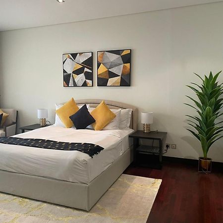 Anantara Hotel Apartment Palm Jumeirah Connected Anantara Hotel Dubai Dış mekan fotoğraf