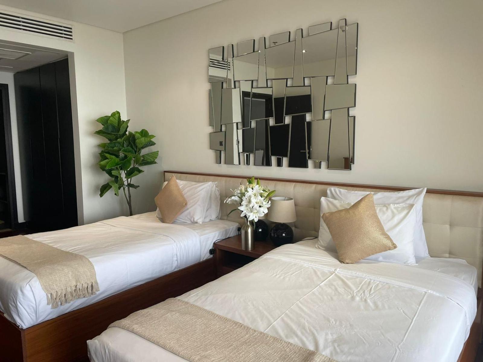 Anantara Hotel Apartment Palm Jumeirah Connected Anantara Hotel Dubai Dış mekan fotoğraf